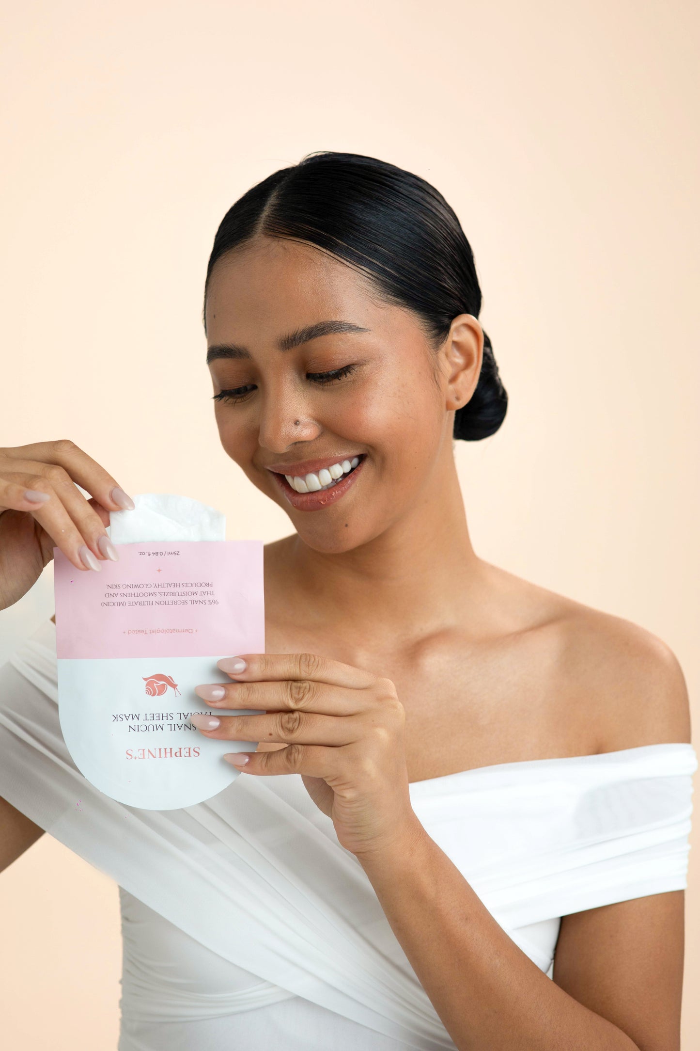 Snail Mucin Face Mask – Youthful Glow Mucin Facial Sheet Mask